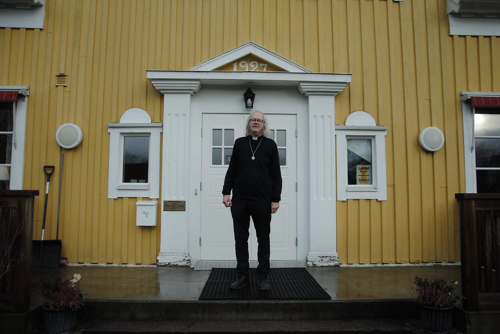 Staffan Örneskans prästvigdes 1958 och har inga planer på att sluta jobba.