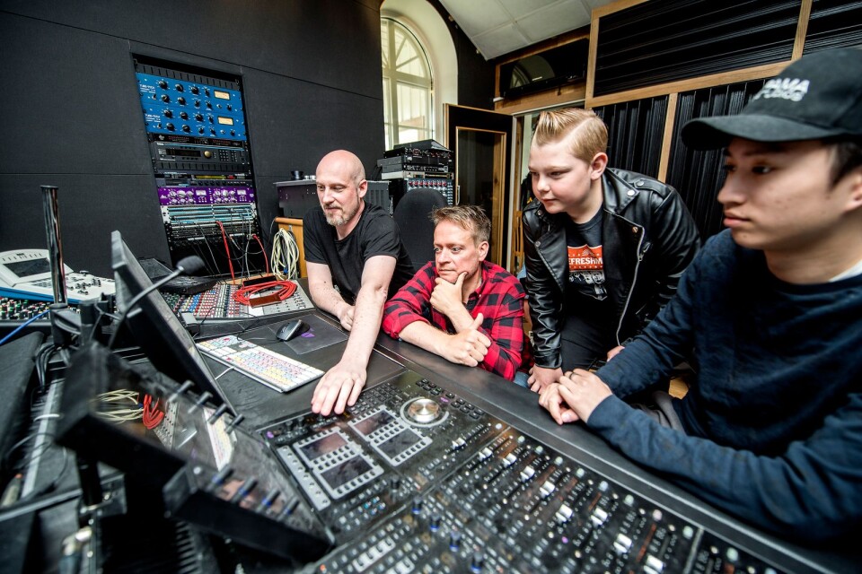 Mankan Sedenberg, Niclas Johansson, Emilio Walter och Josef Viktorsson i studion i Kristianopel.