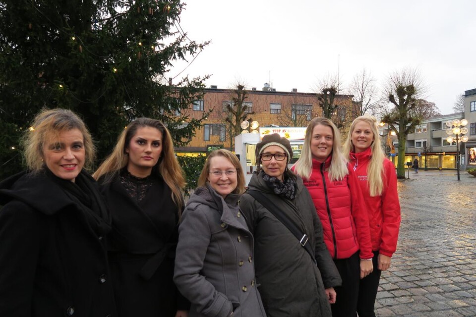 Här är julgruppen: Jeanette Rosander, Nea Hasani, Sofia Loell, Tone Böthun, Matilda Gustafsson och Malin Håkansson. Foto: Simone Hansen
