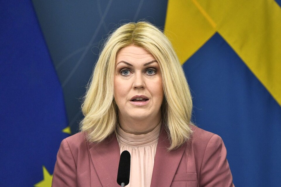 The restrictions can be lifted on 9th February at the earliest, social minister Lena Hallengren (S) announced at a digital press meeting on Wednesday.