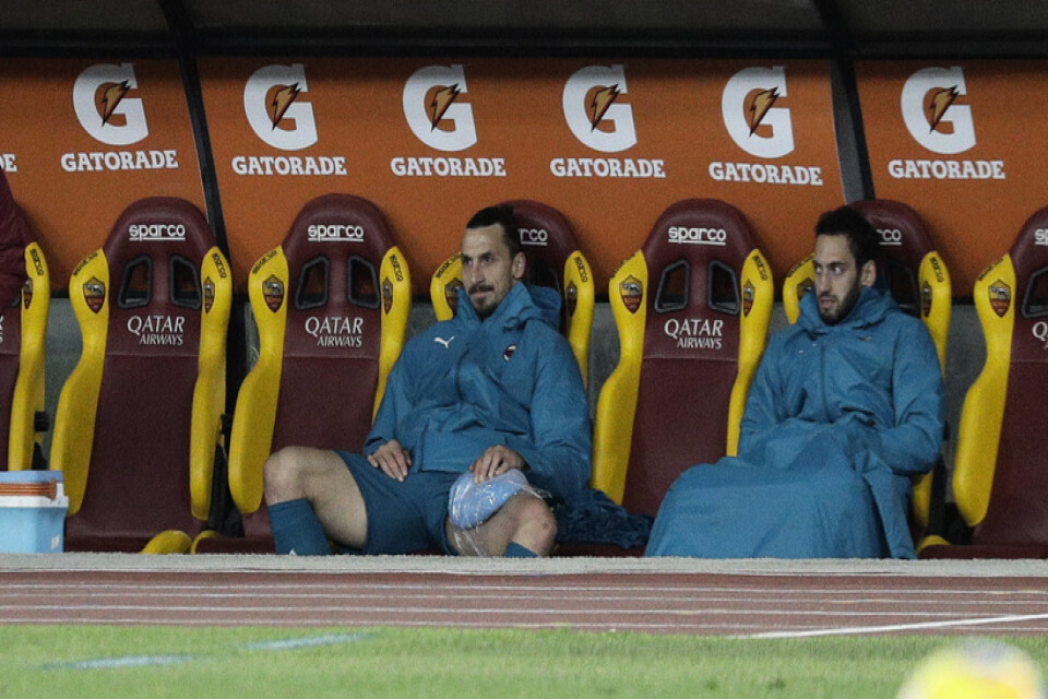 Zlatan Ibrahimovic blev mållös och byttes ut skadad i 2–1-segern mot Roma.