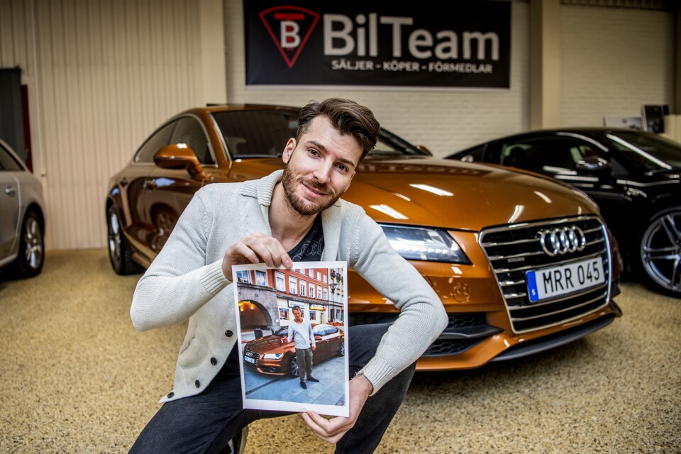 Mardin Said med en bild på en mycket stolt Joel Kinnaman framför sin Audi A7. Nu har han och firman Bilteam sålt den igen.
