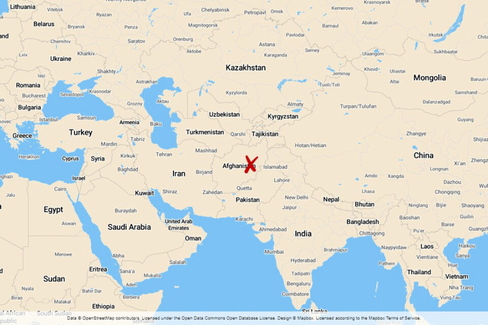 Terrorgruppen IS har tagit på sig ett dåd där fem raketer träffade en amerikansk flygbas i Bagram i Afghanistan.