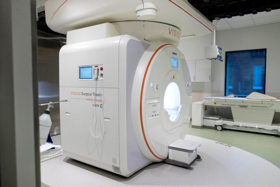 GÖTEBORG 2017-11-30. 
Sahlgrenska sjukhuset i Göteborg visar upp den senaste hybridsalen där en mobil magnetröntgenkamera  kan köras in i operationssalen under en hjärnoperation.