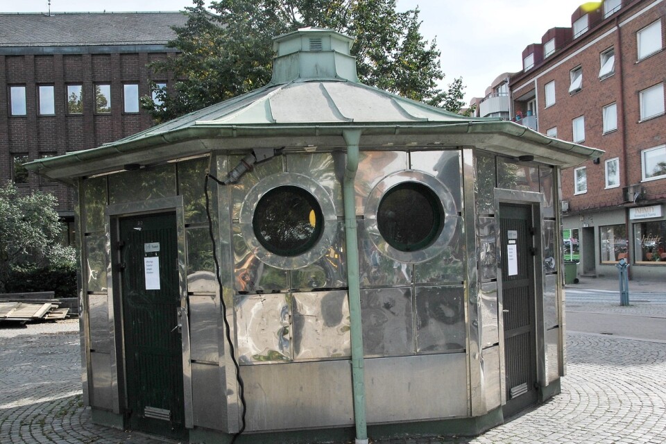 En av Hässleholms kommuns sex offentliga toaletter finns på Nytorget. Foto: Pernilla Ekdahl