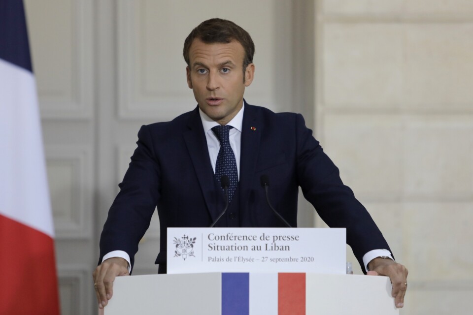 Under en presskonferens särskilt tillägnad situationen i Libanon på söndagskvällen riktade Frankrikes president mycket hård kritik mot landets politiska ledare.