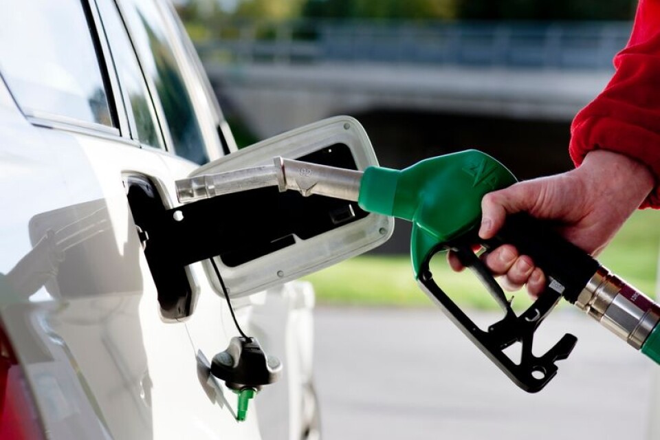 Flera prissänkningar på bensin och diesel i veckan. Arkivbild.