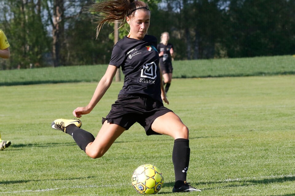 Josefine Notaro gör ett av sina 33 mål i 2019 års seriespel.