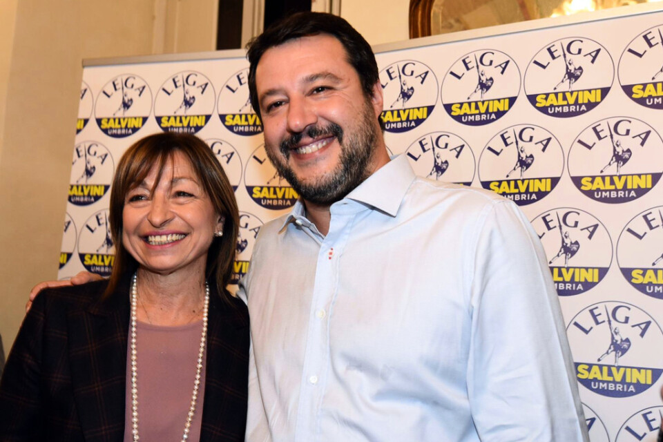 Matteo Salvini med Donatella Tesei, som vann stort i regionalvalet i Umbrien.