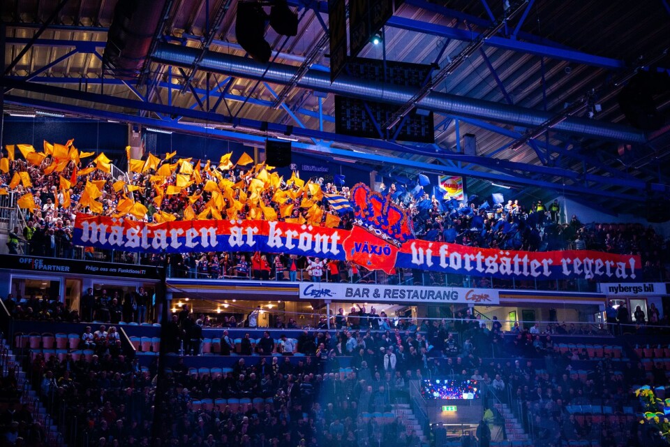 Växjö Lakers supportrar var väl representerade i Kinnarps Arena.