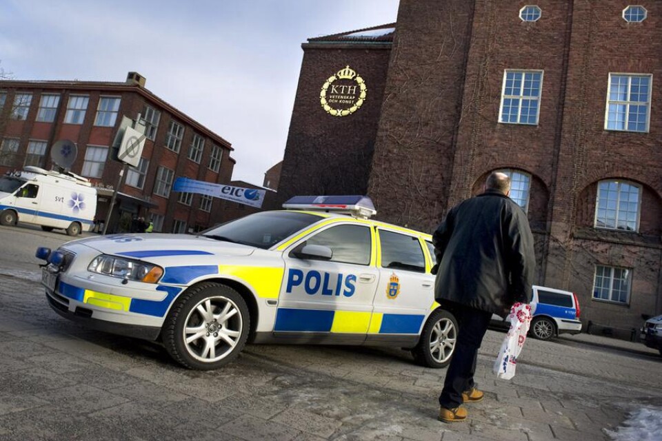 En person är gripen och anhållen för massakerhotet mot KTH, Kungliga tekniska Högskolan i Stockholm. Kungliga Tekniska Högskolan under måndagsmorgonen.