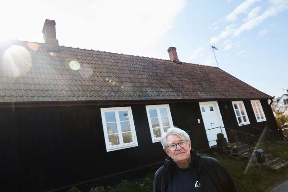 "När man kommer från Sveriges värsta smitthärd och inte vet om man är smittbärare eller ej, då bryter man ju mot de önskemål som smittskyddarna har satt upp", säger Pelle Olsson, Kiviksbo.