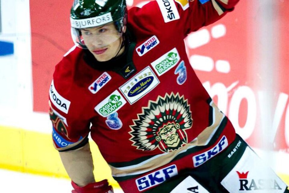 Victor Backman spelar med IK Oskarshamn under resten av säsongen.