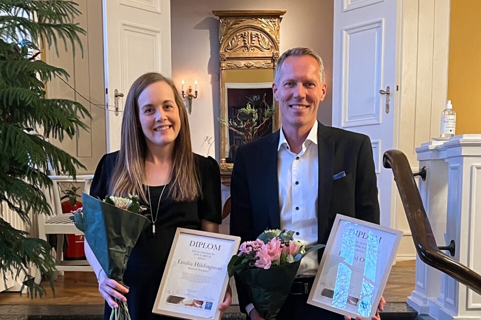 Emilia Hildingsson och Rickard Olsson, två av kvällens pristagare under Ostkakans Vänners årsmöte.