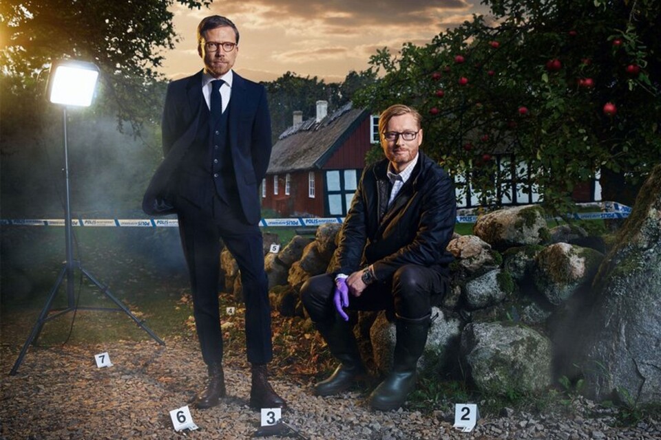 Det nya skrivarparet Måns Nilsson och Anders de la Motte släppte i somras sin första kriminalroman i serien ”Morden på Österlen”.