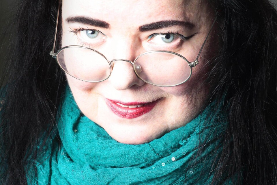 Lina Hagelbäck nominerades till Borås Tidnings Debutantpris för sin första bok ”Violencia”.