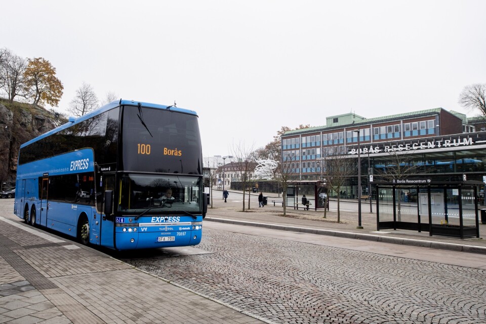 100-bussen vid Borås resecentrum.