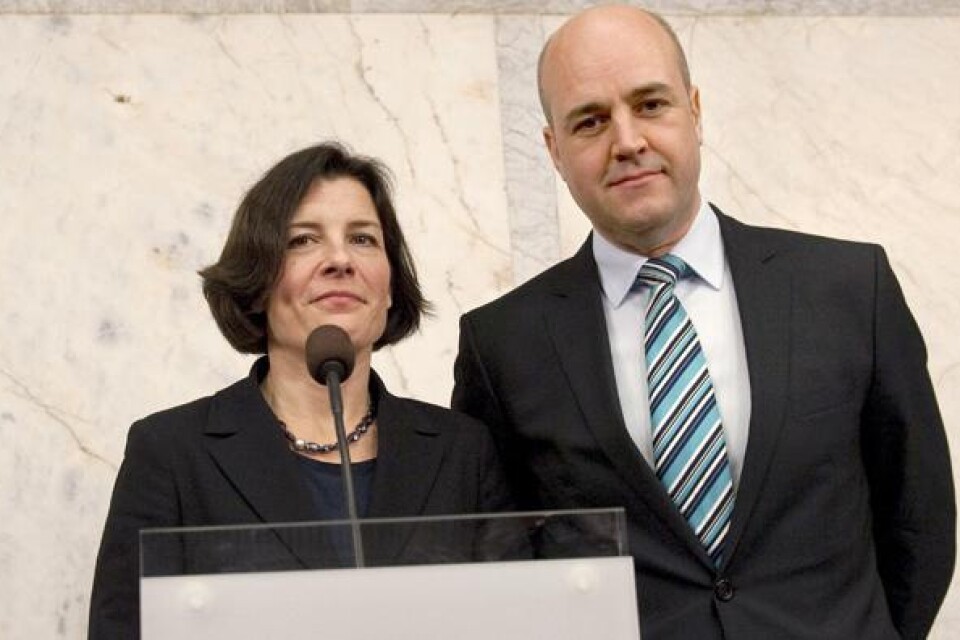 Försvarsminister Karin Enström (M) och statsminister Fredrik Reinfeldt (M).