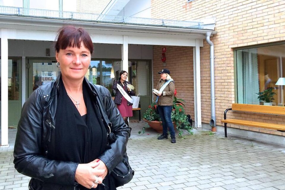 Lizette Adolfsson, en av de första att rösta på valdagen i valdistriktet Evedal.
