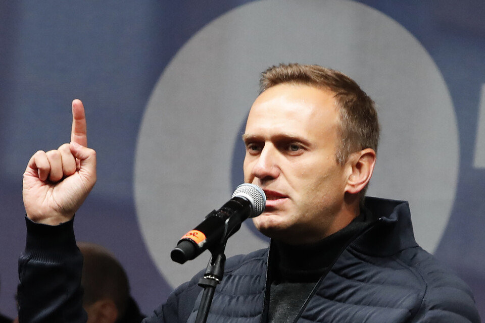 Den ryske oppositionsledaren Aleksej Navalnyj under ett tal vid en demonstration i Moskva i slutet av september. Arkivbild.