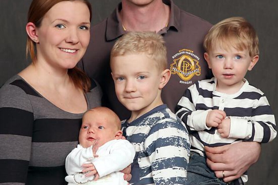 Erika och Jonas, Karlskrona, fick den 28 februari en dotter Sofia som vägde 3 475 g och var 50,5 cm. Syskon: Oscar och Felix.