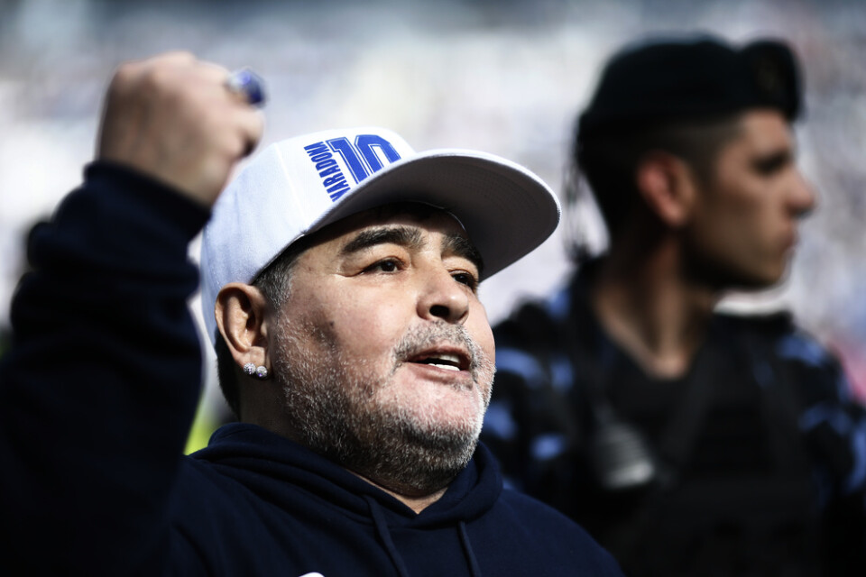 Diego Maradona (bilden) och Juan Roman Riquelme har bråkat sedan Maradona var landslagstränare för Argentina. Arkivbild.