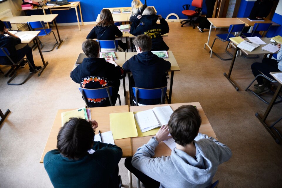 Barn från socioekonomiskt svaga hem drabbas värst av bristerna i den svenska skolan.