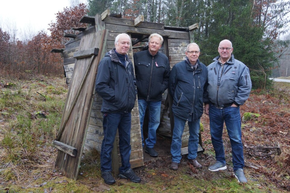 Lennart Petersson, Tommy ”Post” Runesson, Thomas Gylling och Thomas Nihlén i samhällsföreningen ska återskapa den gamla postboden på Belganetvägen.