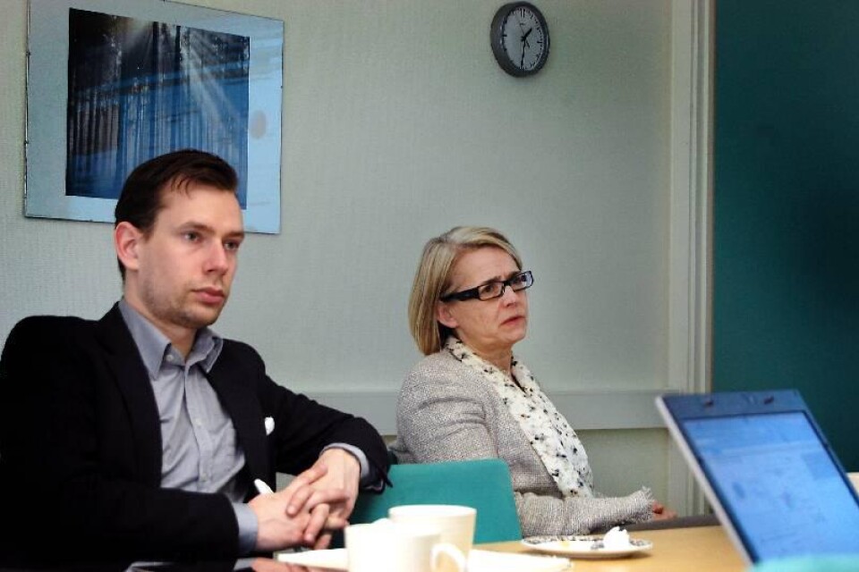 Regionrådet Pia Kinhult (M) och Johan Follin, politisk sekreterare, besökte igår Centrumkliniken för att prata om Hälsovalet.