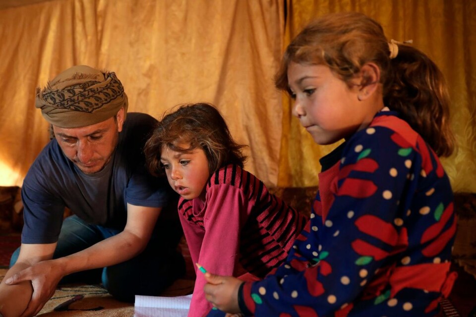 Liksom i resten av världen har undervisningen i ockuperade syriska områden förflyttats till nätet.