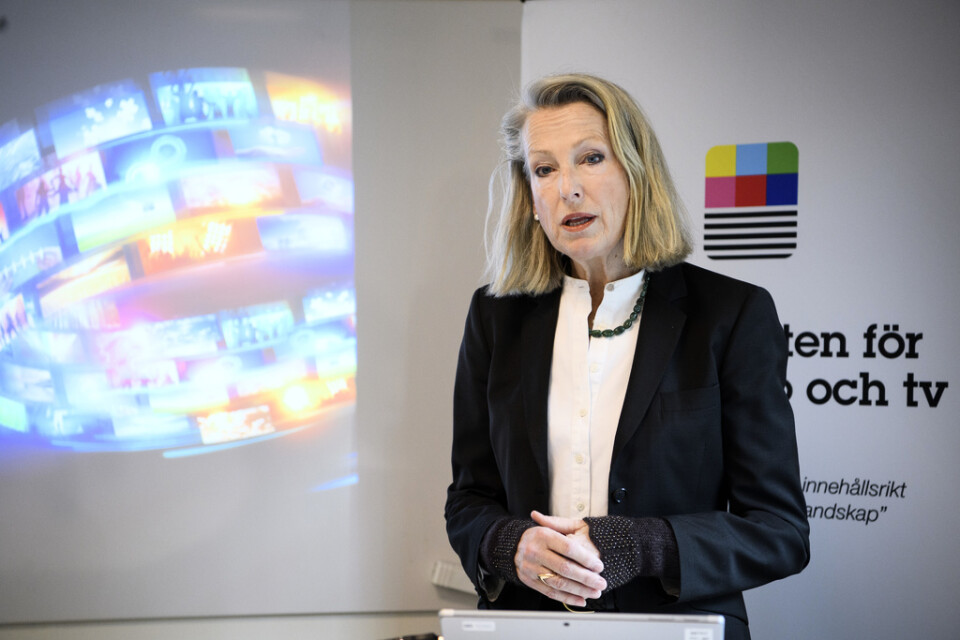 Myndigheten för press, radio och tv presenterar de nya sändningstillstånden för marksänd tv. På bilden generaldirektör Charlotte Ingvar-Nilsson.