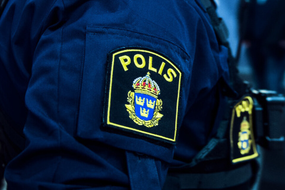 Polisen har gripit en ung man efter en knivskärning på en spårvagn i Göteborg. En förundersökning gällande försök till mord har inletts. Arkivbild.