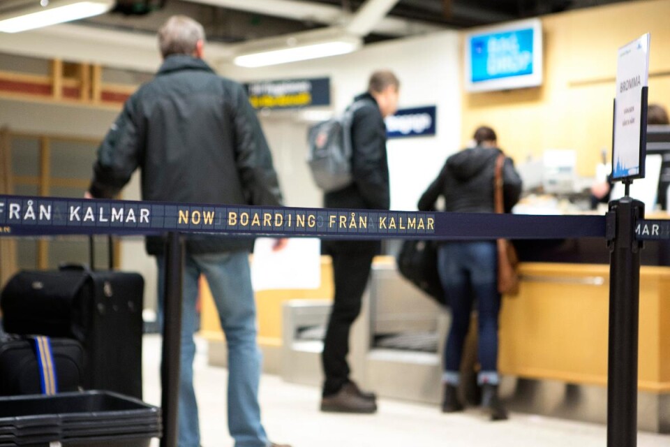 ”Vi går före i utfasningen av fossilt flygbränsle och vi ska säkerställa en lokal ladd-infrastruktur för elflyg” skriver företrädare för Kalmar Öland Airport i ett debattinlägg.