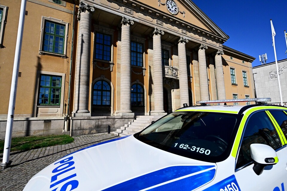 Välkommen dom i Karlskrona tingsrätt om folkrättsbrott.