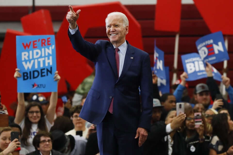 Demokraten Joe Biden kampanjar i Detroit i Michigan – innan coronapandemin tvingade många i USA att hålla sig i karantän.
