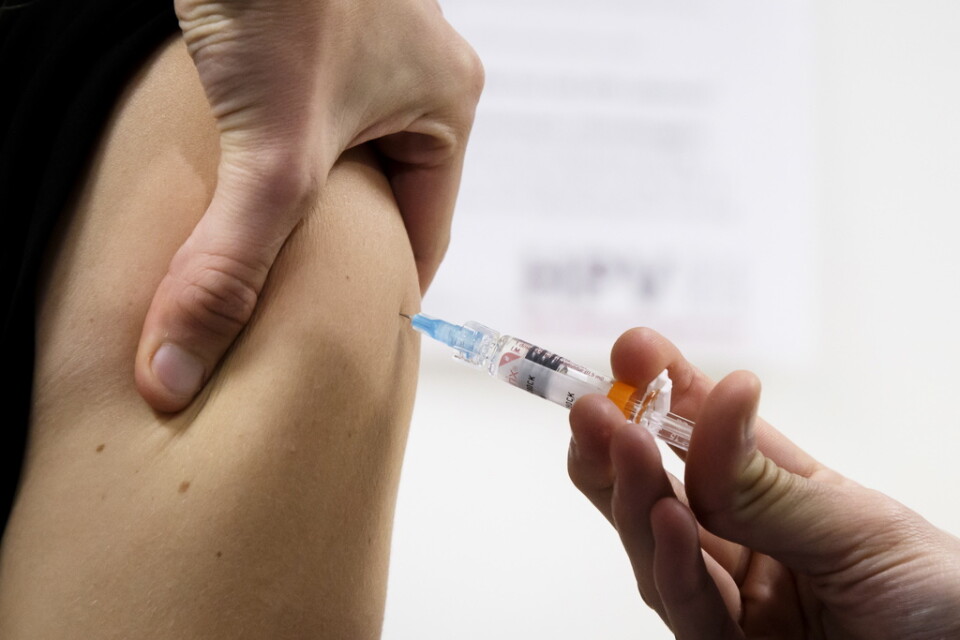 Att vaccinera en hel befolkning är en logistisk utmaning utan dess like, enligt Läkemedelsverket.