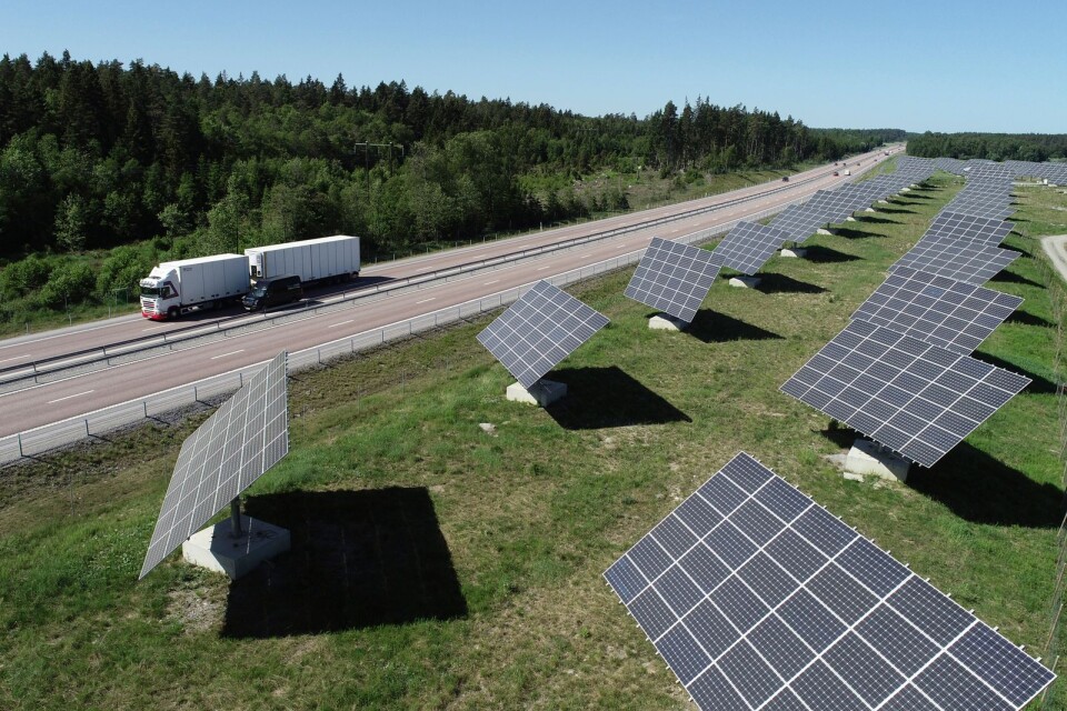 Centerpartiet i Skåne vill att Region Skåne ska titta på om det inte är möjligt att börja producera solenergi.