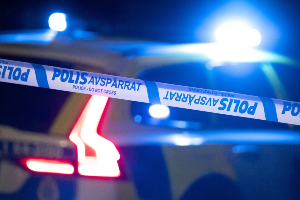 Rutor krossades på polishuset i Broby