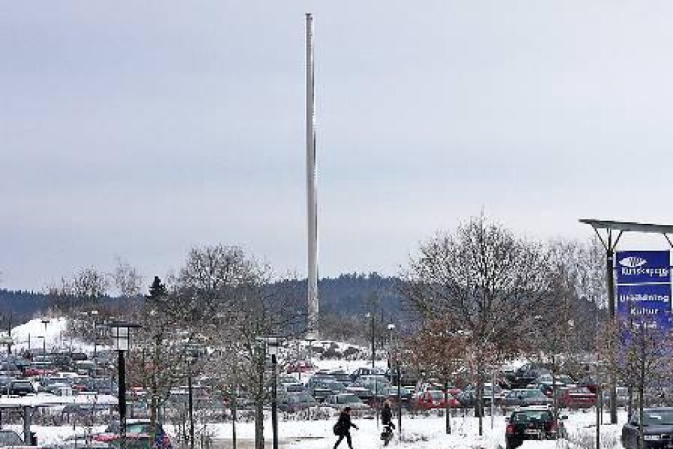 Den 30 meter höga masten kan komma till användning igen för ett nytt vindkraftverk.