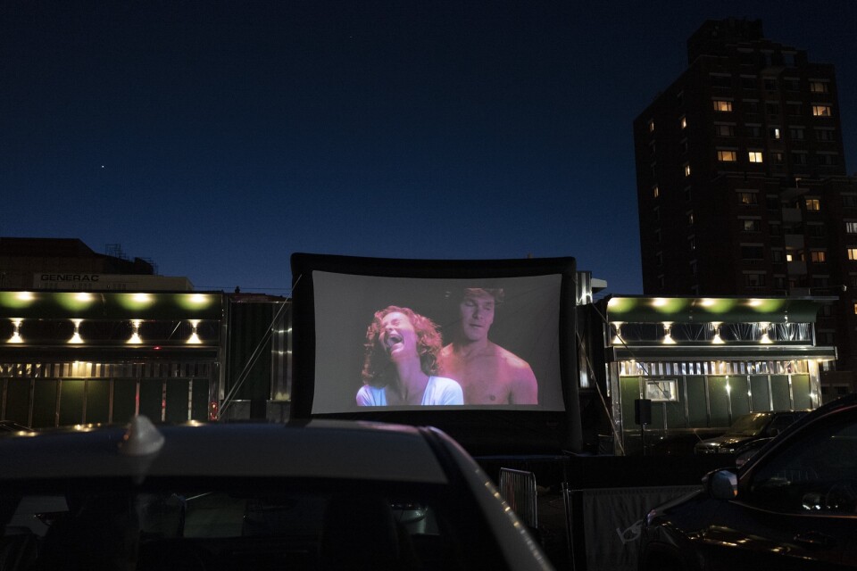 Jennifer Grey och Patrick Swayze i den första "Dirty dancing"-filmen under en utomhusvisning i New York i maj.