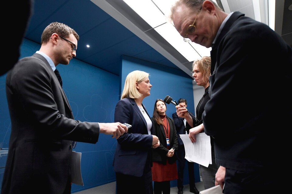 Finansminister Magdalena Andersson (S) under en pressträff i Rosebad i Stockholm. Regeringen skärper systemet med samordningsnummer i ett försök att förhindra bidragsfusk och brottslighet.
