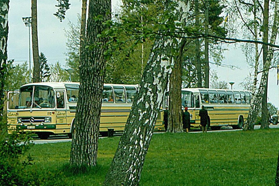 Markresors två bussar är på väg till Öland och Ölandsbron.