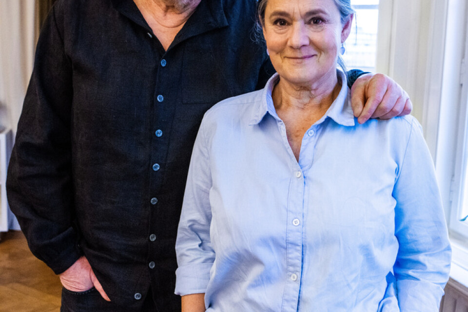 Rolf Lassgård och Pernilla August spelar huvudrollerna i "Händelser vid vatten".