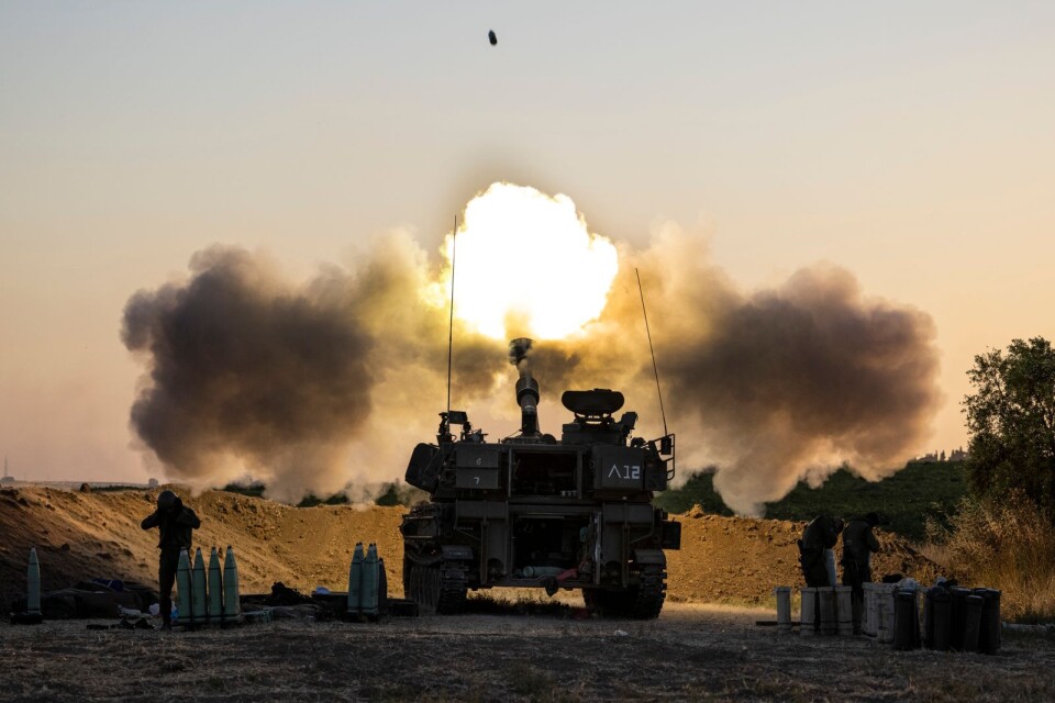 Israeliskt artilleri vid gränsen mot Gaza, 19 maj., 2021.