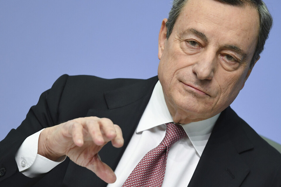 ECB-chefen Mario Draghi antyder att stimulansåtgärder förbereds för att öka tillväxten. Arkivbild.