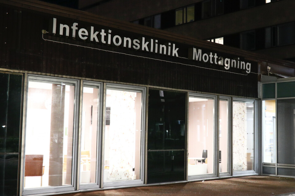 "Även om väldigt många i Sverige skulle bli infekterade är det bara en del som kommer att bli svårt sjuka och väldigt få kommer att dö", säger Björn Olsen, professor i infektionssjukdomar. Arkivbild.