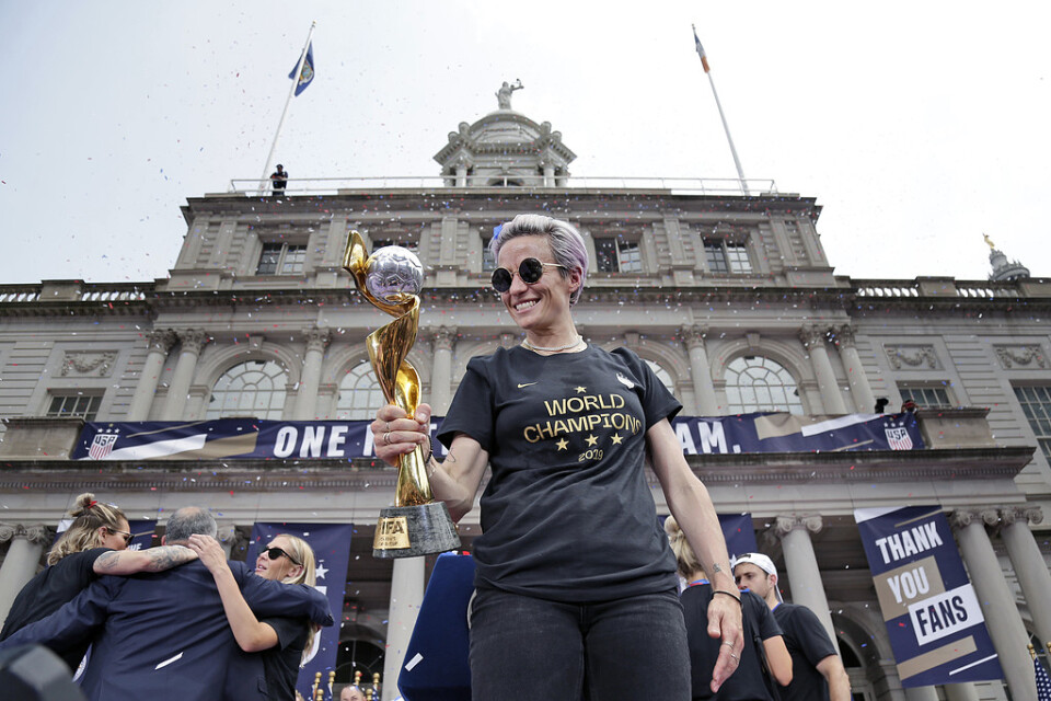 Megan Rapinoe och övriga i USA:s guldlag firades i New York i onsdags.