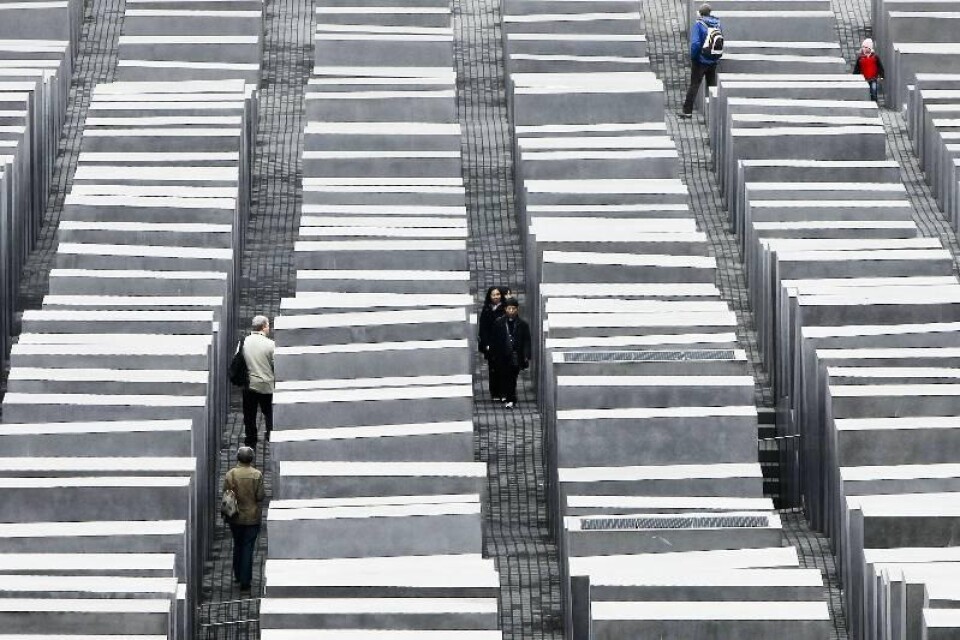 I dag den 27 januari högtidlighålls den internationella minnesdagen för Förintelsens offer. Detta till minne av att koncentrationslägret i Auschwitz befriades denna dag 1945. Bilden är från minnesplatsen i Berlin.