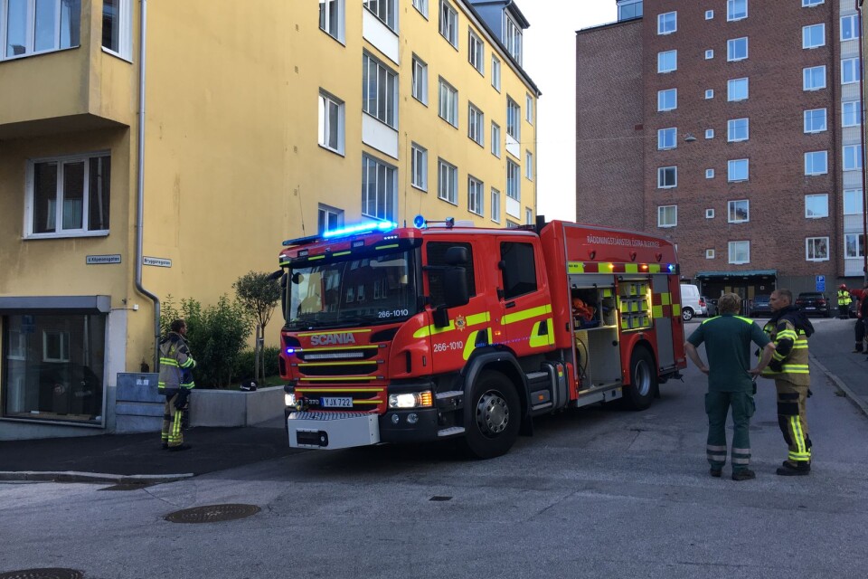 Räddningstjänsten ryckte ut till Bryggaregatan och kunde släcka branden.