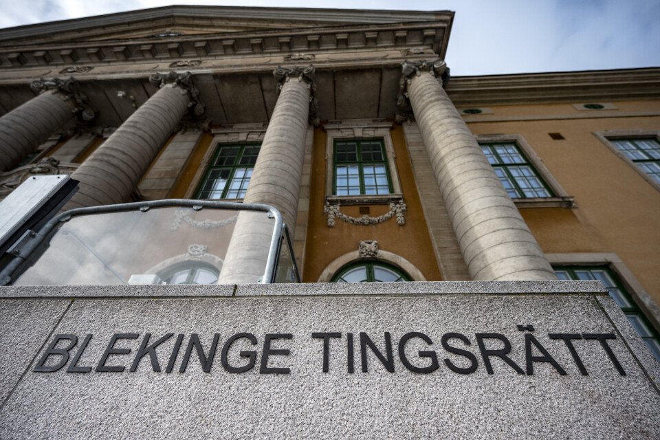 Blekinge tingsrätt dömer två män till livstid respektive 18 års fängelse för mordet på en 57-årig man i Karlskrona förra sommaren. Arkivbild.